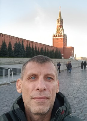 Дмитрий из Москвы 46 лет