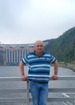 Михаил из Новосибирска 48 лет