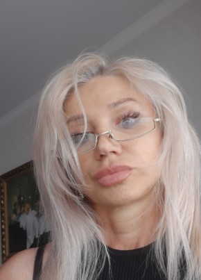 Галина, 52, Россия, Москва