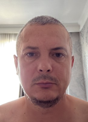 Сергей из Грозныя 44 года