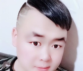 石博洋, 31, Xinmin