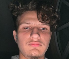 David, 18, Phatthaya