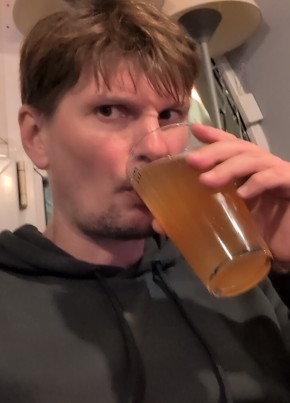 Иван из Москвы 49 лет
