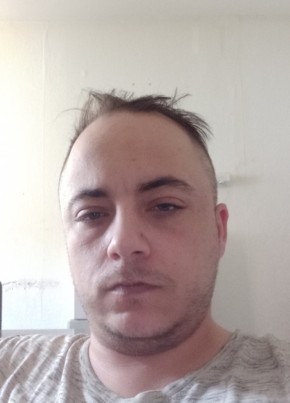 Jonathan, 36, République Française, Saint-Avold