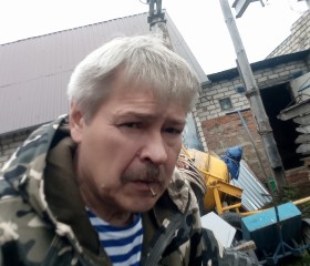 Юрий, 59 лет, Орёл