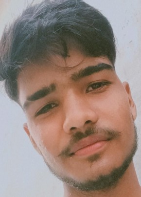 Gaurav roy, 18, India, New Delhi