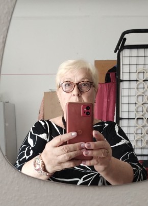 Вика из Neu-Ulm 65 лет