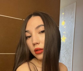 Sabina, 21, Yekaterinburg