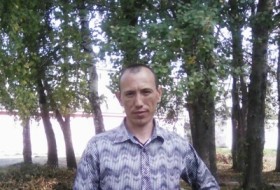 Leonid, 42 - Just Me