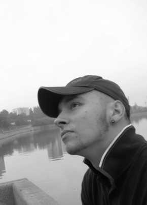 Олег, 34, Россия, Москва