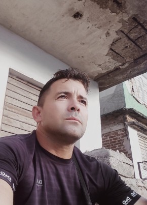 Reinaldo, 38, República de Cuba, Holguín