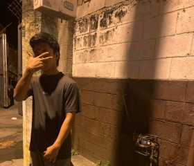 James, 19, Angeles City