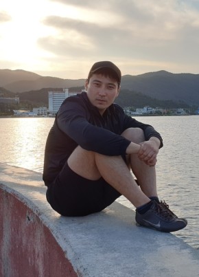 Максим, 39, Россия, Саратов