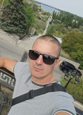 Саша из Азова 34 года