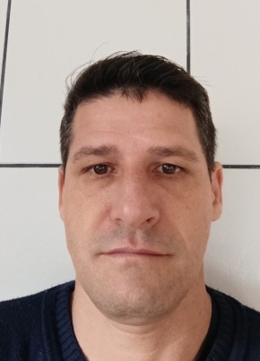 Adryan из Criciúma 44 года