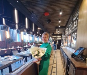 Alena, 56, Yekaterinburg