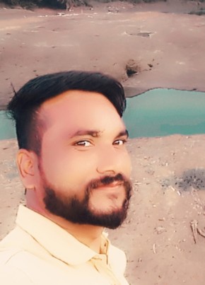 Raj, 32, India, Akola