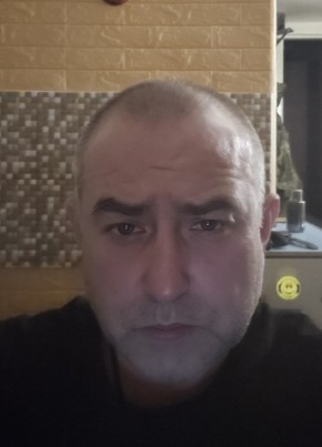 Виталий из Алушты 47 лет
