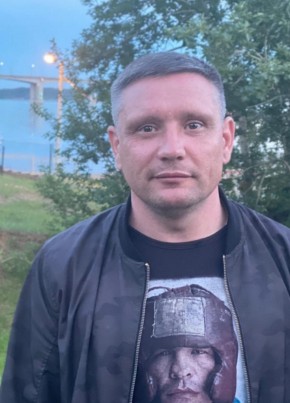 Михаил из Костромы 46 лет