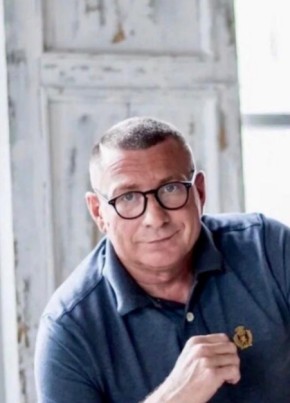 Вячеслав из Риддера 46 лет