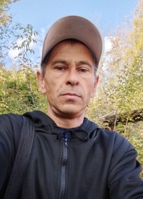 Саша из Барнаула 45 лет
