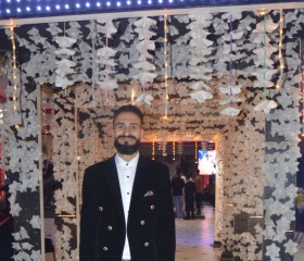 Hassan, 29, Cairo