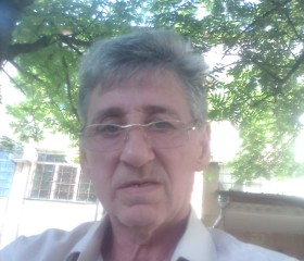Юрий, 60 лет, Ессентуки