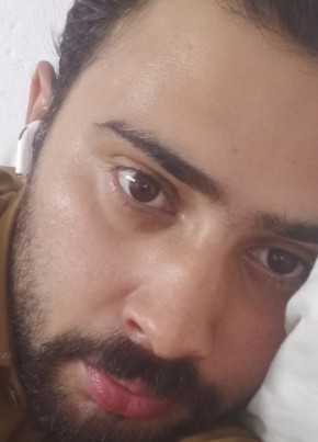 Maaz khan из الوجه 22 года