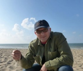 Maxim , 51, Brussels