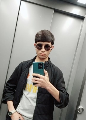 G.M.M., 23, Russia, Moscow