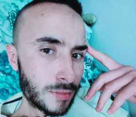 علي بوعزيز, 28, Khenchela