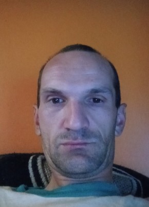 Daniel, 37, Romania, Arad