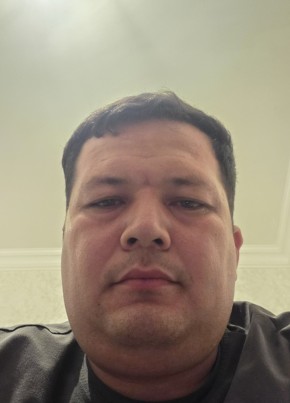 Бека из Астаны 36 лет