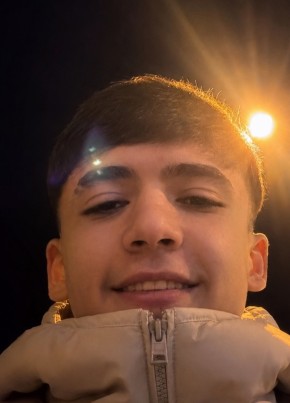 EfeMert из Esenyurt 19 лет