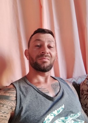 Sandro из Butiá 39 лет