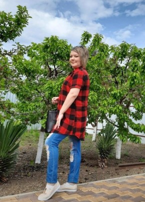 Marina, 40, Russia, Krasnodar