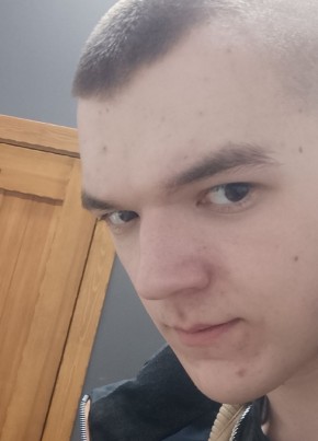 Семён из Тюмени 22 года
