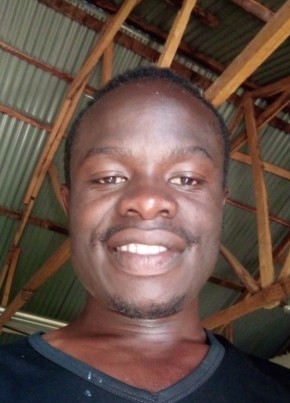 MArk chillo, 25, Kenya, Nairobi