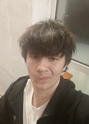 Дмитрий из Алапаевска 18 лет