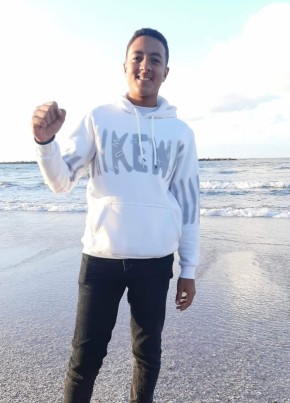 محمد из دمياط 18 лет