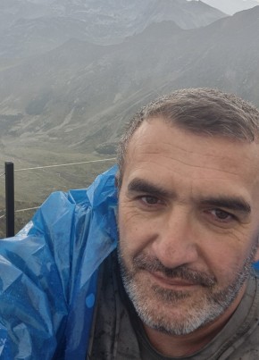 Армен из Каменск-Шахтинския 44 года