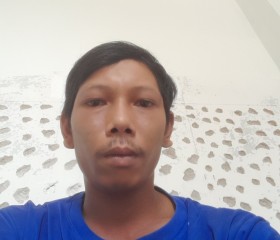Trjong, 46, Ho Chi Minh City