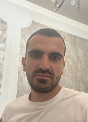 Амадуни из Суворовскаи 26 лет