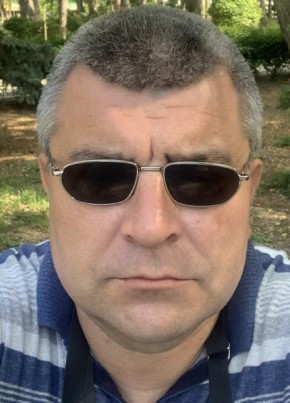 Михаил из Феодосии 54 года