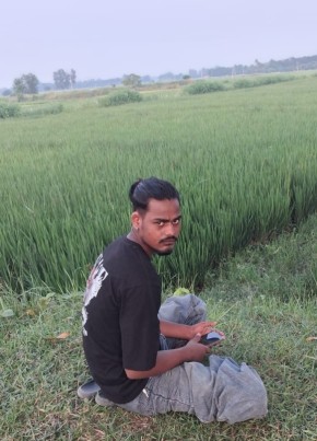 Love Kumar из Sirāhā 19 лет