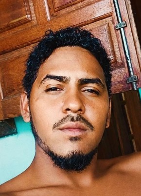 Levi из Santa Luzia (Minas Gerais) 26 лет