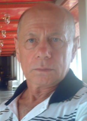 Александр из Хабаровска 61 год