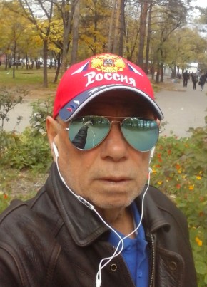 Александр из Хабаровска 61 год