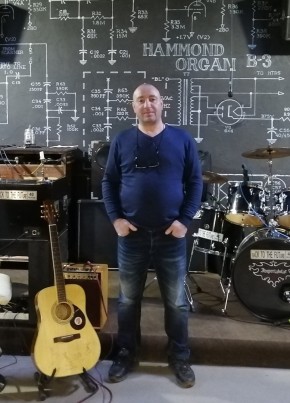 Илья, 44, Россия, Калуга