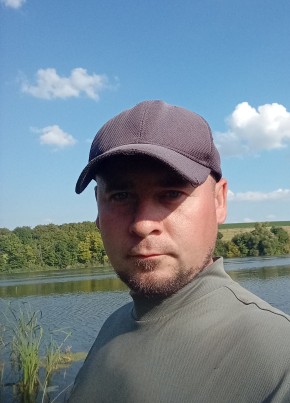 Aleksey, 37, Russia, Shchigry